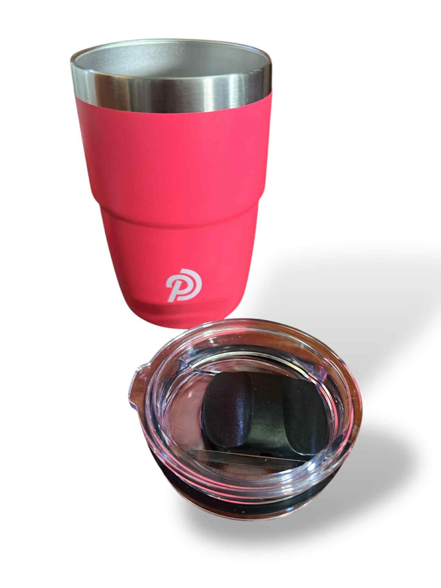 A red insulated tumbler with a clear lid on a white background featuring personalized mug lids available in Australia.