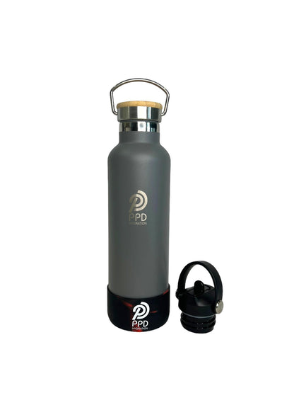 Grey 750ml Insulated Water Bottle – Power Drink Hydration