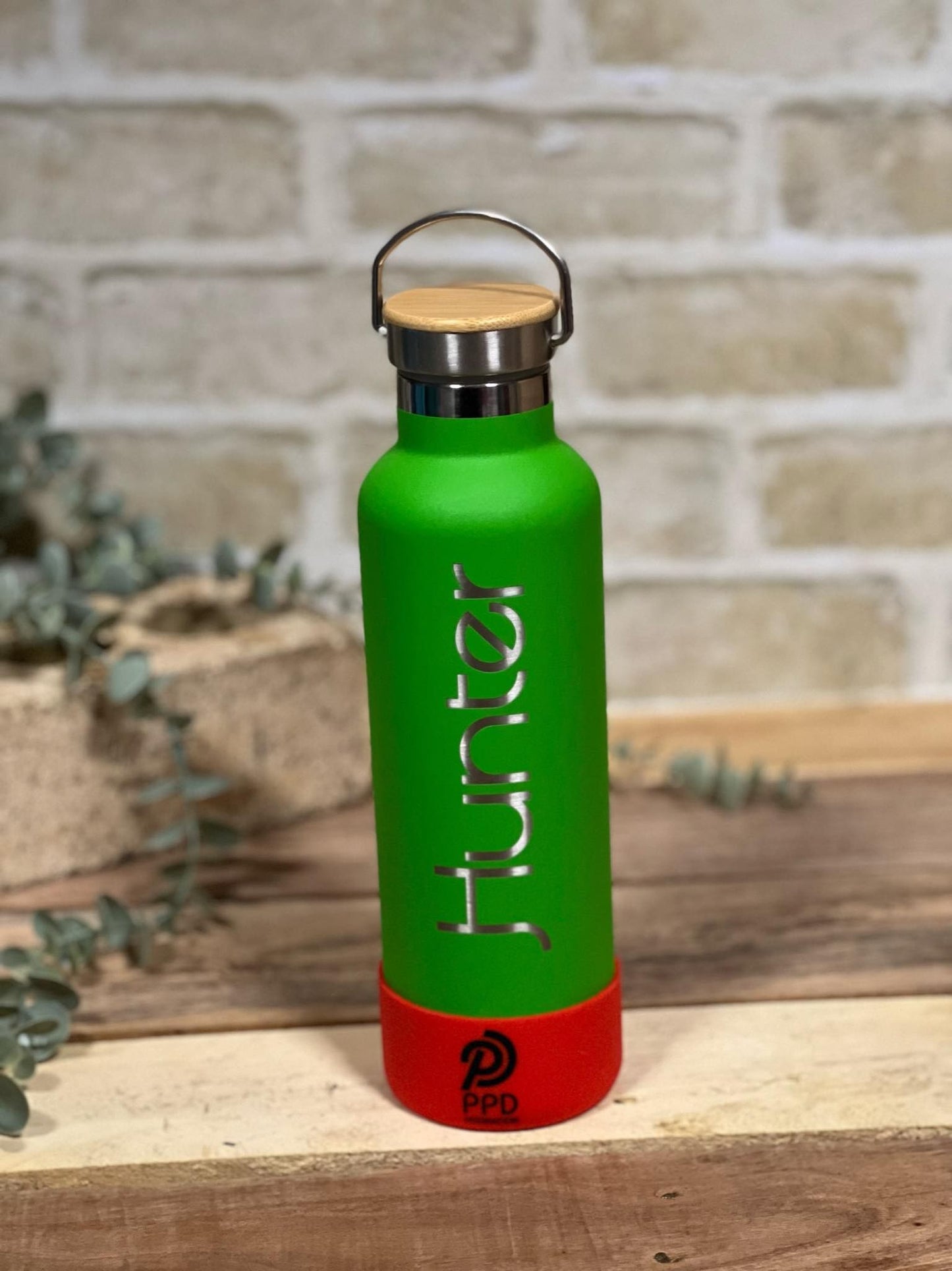 Green 750ml Insulated Water Bottle – Power Drink Hydration